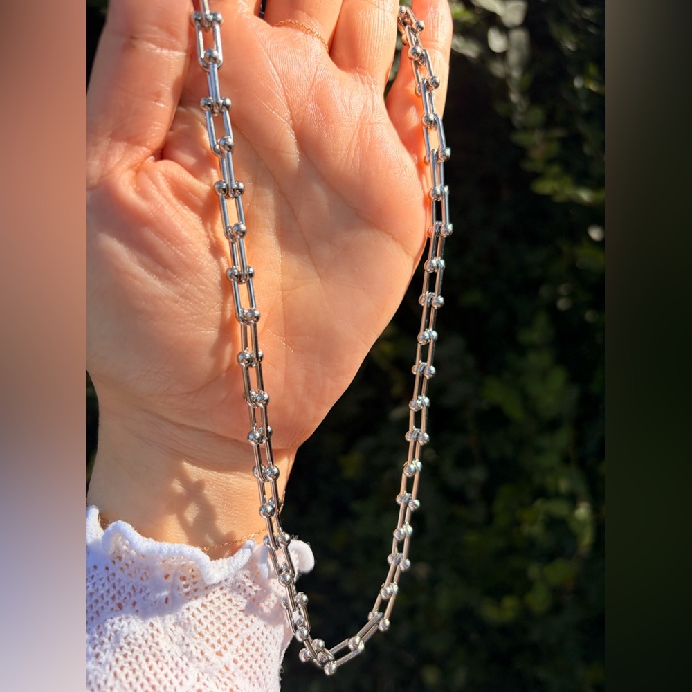 Hardware Graduated Link Stainless Steel Necklace
Waterproof - Picture 5 of 10